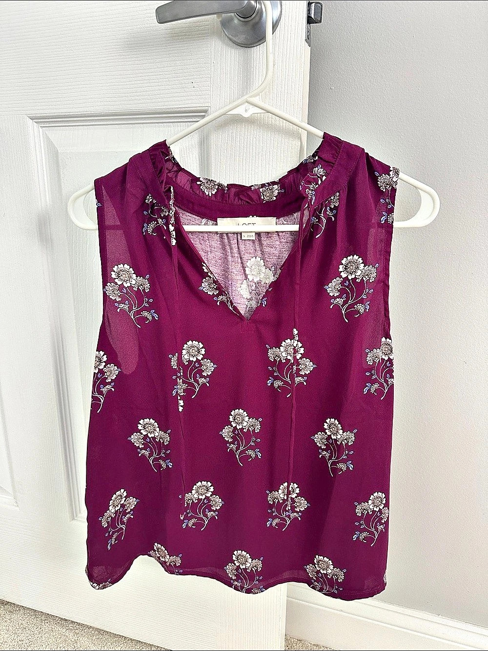 LOFT Floral Ruffle Tie Neck Sleeveless Blouse Purple Size Medium